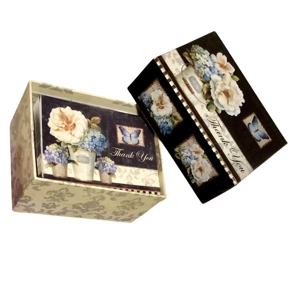Tri-Coastal Design elegant floral